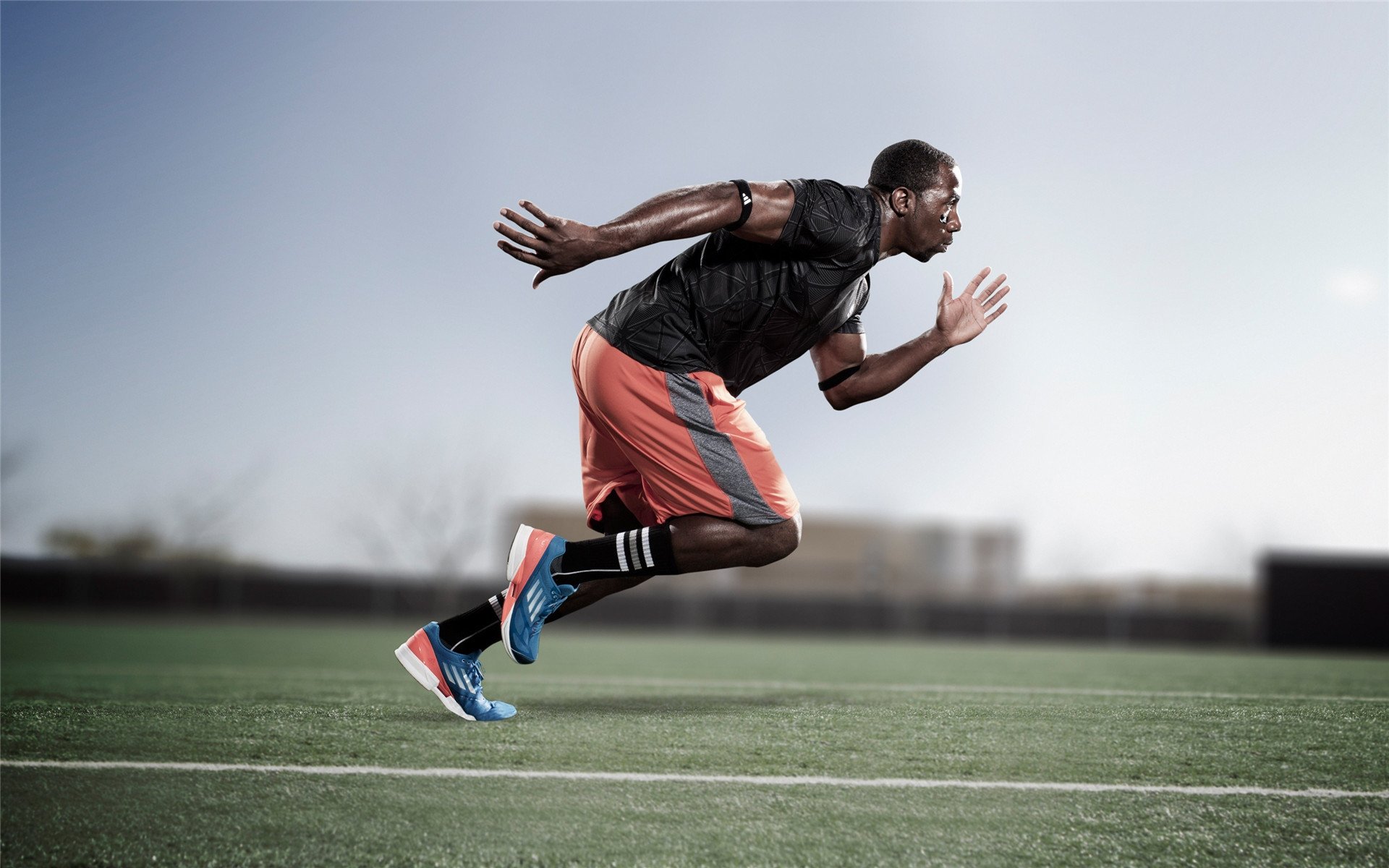 奥康纳的精准踢球稳定袋鼠队比赛节奏，奥康纳足球